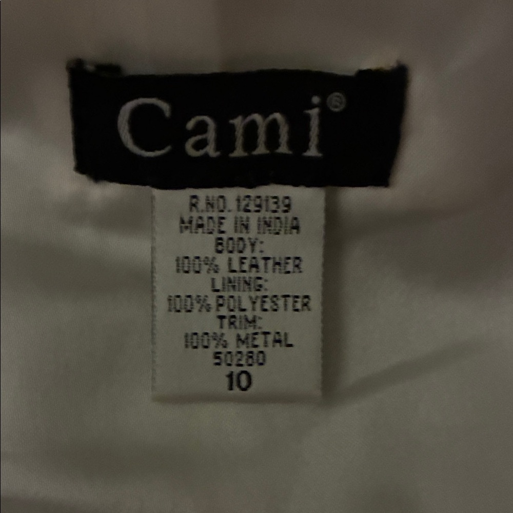 Cami White Leather Trench Coat with Brushed Brass Button Accents - Picture 9 of 11
